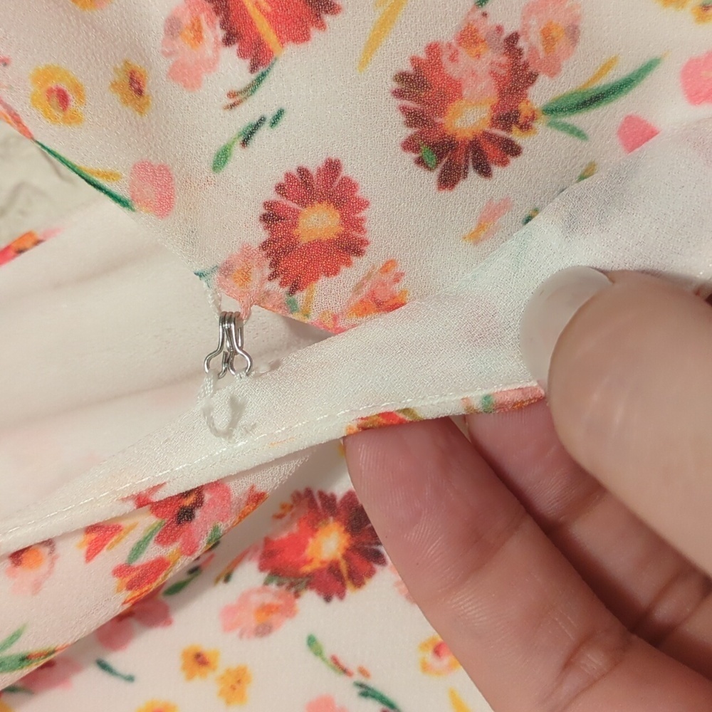 Ever New pink floral v neck tiered mini dress cut out detail - Picture 8 of 14